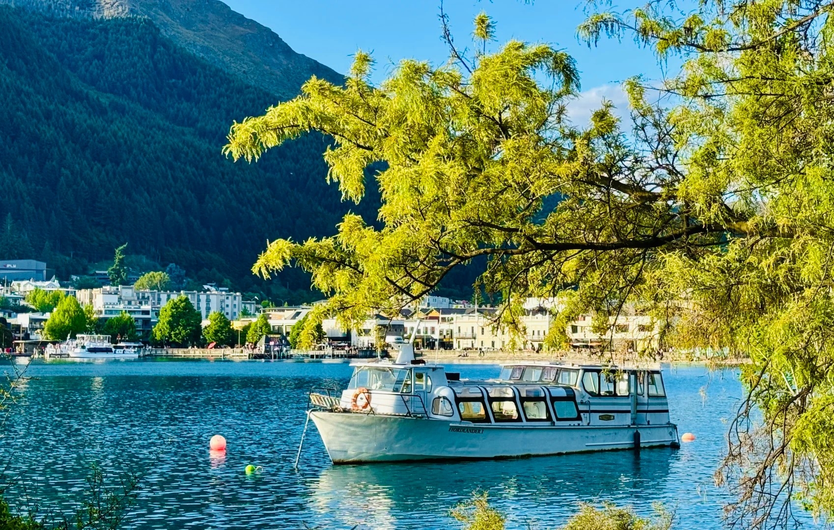 NEW ZEALAND: THIÊN ĐƯỜNG NAM BÁN CẦU AUCKLAND – MATAMATA – ROTORUA – WAITOMO – QUEENSTOWN – MILFORD SOUND – MT COOK – TEKAPO – CHRISTCHURCH