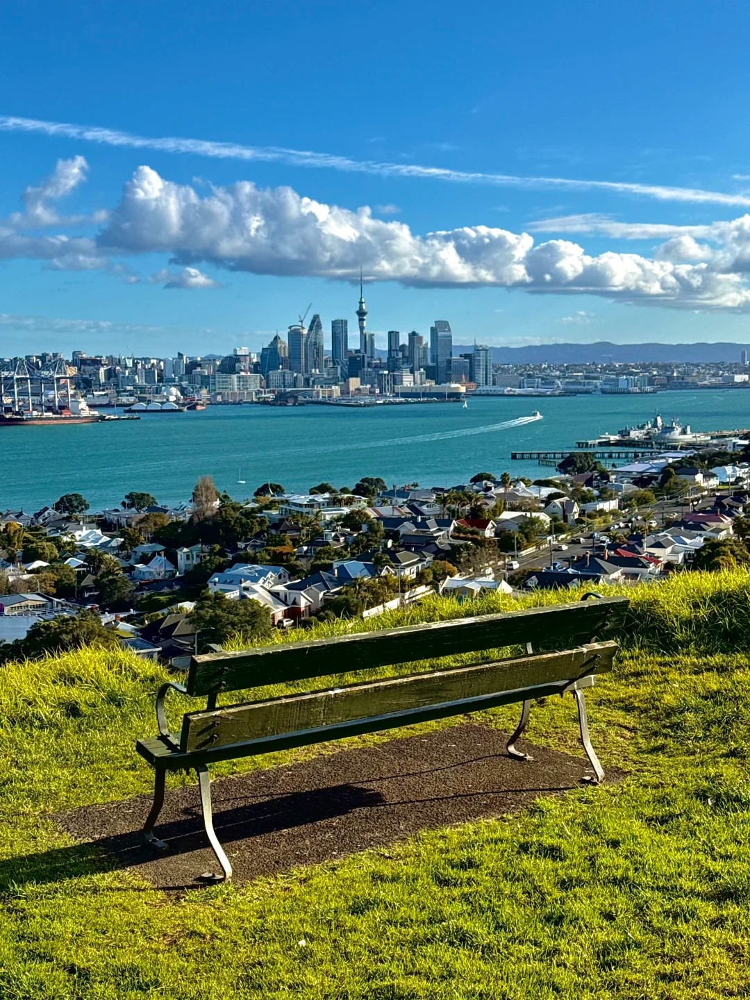 NEW ZEALAND: THIÊN ĐƯỜNG NAM BÁN CẦU AUCKLAND – MATAMATA – ROTORUA – WAITOMO – QUEENSTOWN – MILFORD SOUND – MT COOK – TEKAPO – CHRISTCHURCH