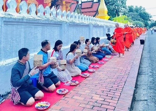 Tour Du Lịch Lào 2025: VIÊNG CHĂN – LUANG PRABANG – VĂNG VIÊNG