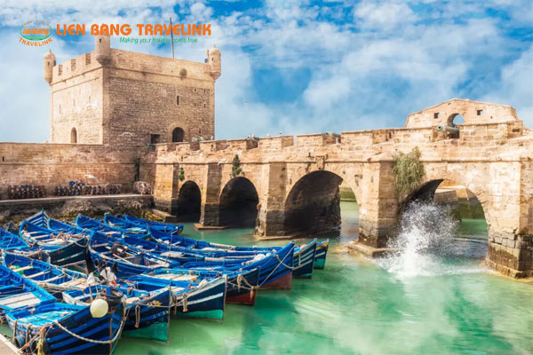top-nhung-canh-dep-khi-du-lich-morocco